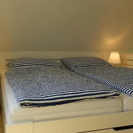 Suedpol - Helle Stilvolle Wohnung, Privater Balkon - Zentral In Hafennaehe Mit Highspeed Wlan アパート *