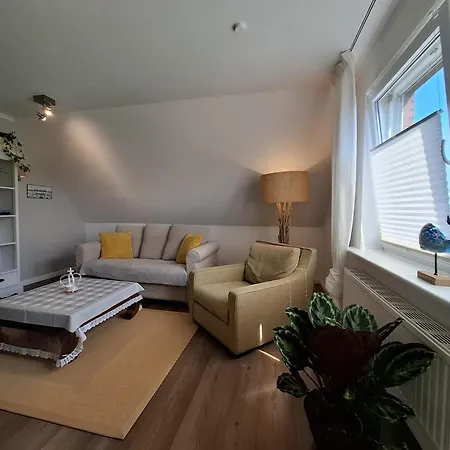 Suedpol - Helle Stilvolle Wohnung, Privater Balkon - Zentral In Hafennaehe Mit Highspeed Wlan Appartement *