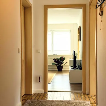アパート Suedpol - Helle Stilvolle Wohnung, Privater Balkon - Zentral In Hafennaehe Mit Highspeed Wlan *