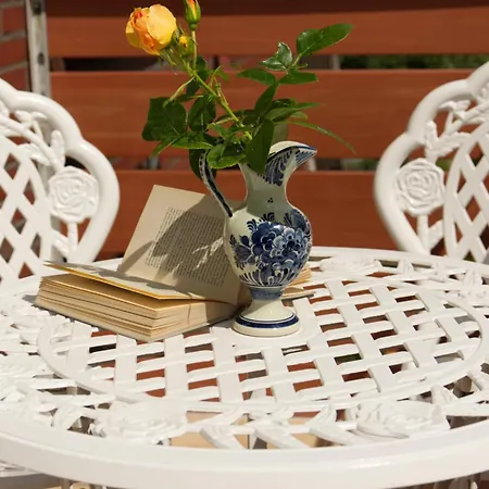アパート Suedpol - Helle Stilvolle Wohnung, Privater Balkon - Zentral In Hafennaehe Mit Highspeed Wlan